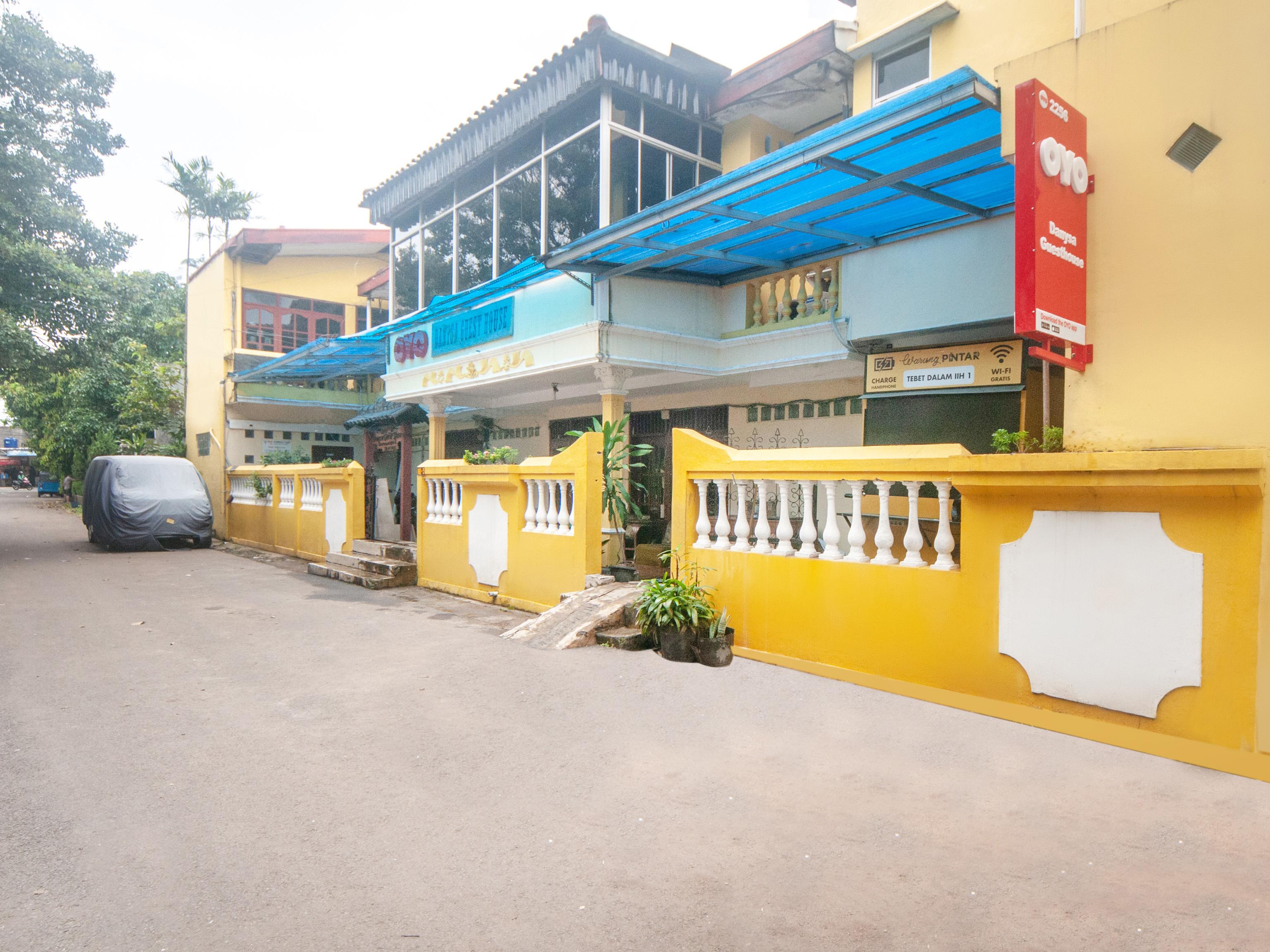 Oyo 2256 Danysa Guesthouse Jakarta Buitenkant foto