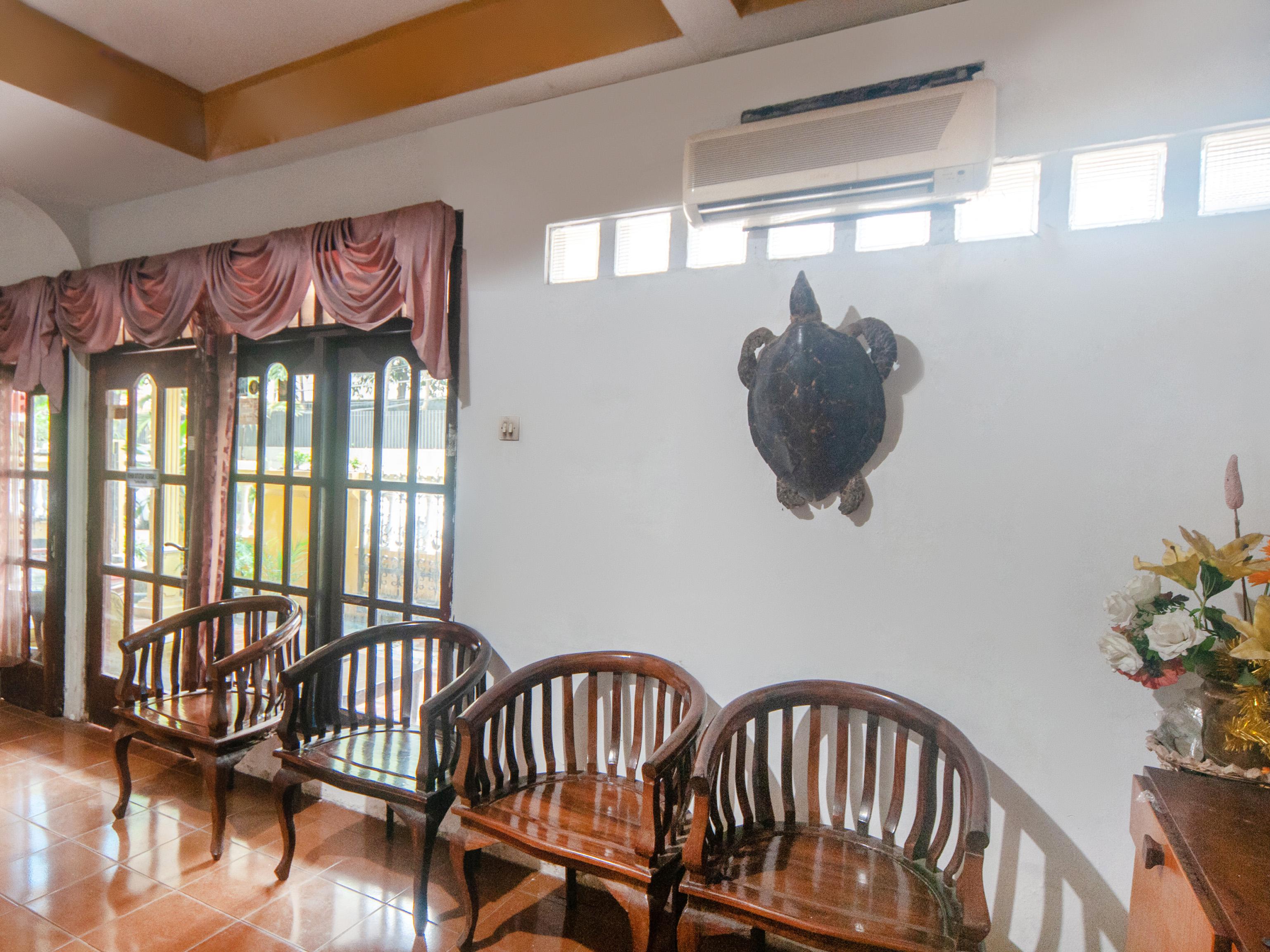 Oyo 2256 Danysa Guesthouse Jakarta Buitenkant foto